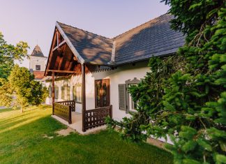 VINÁRSTVO Z RUŽOVEJ DOLINY CHYSTÁ ADVENTNÉ BRUNCHE V HISTORICKOM DOMČEKU POD VINOHRADMI