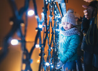 ADVENT V TRNAVE SPESTRIA VÝSTUPY NA MESTSKÚ VEŽU S LAMPÁŠOM