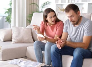 Finančný stres Slovákov medziročne vzrástol