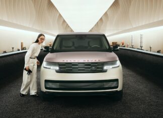 RANGE ROVER PREDSTAVUJE ‚TRACES‘: CESTA ZA ZÁKAZKOVÝM REMESLOM NA MILÁNSKOM TÝŽDNI DIZAJNU 2026